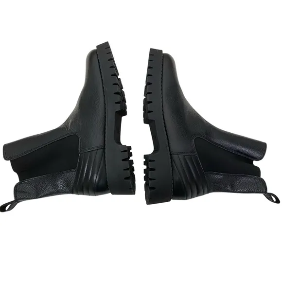 Pajar Nureia Chelsea Boots Black Pull On