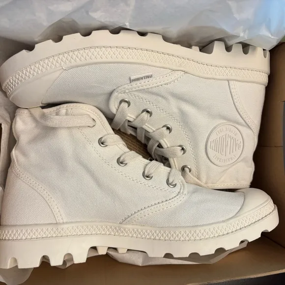 Palladium Pampa HI Women’s Size M 8 39.5 White Canvas High-Tops