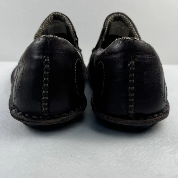 Patagonia Skywalk Walnut Brown Leather Loafers Mens Style T50543 Size 8.5 EUC!!