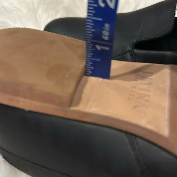 Patina Portland Leather Goods Black Slip on Flats