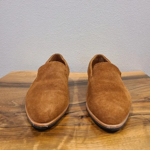Patina Portland Leather Pointed Toe Cognac Suede Loafers