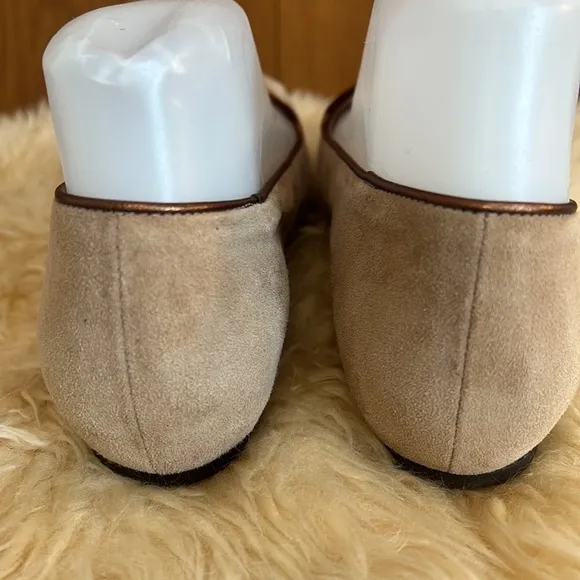 Patricia Green Beige Suede Loafers Sz-6