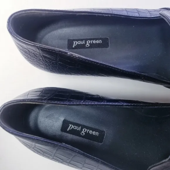 Paul Green | Crocodile Embossed Pointed Toe Loafers. Black 7