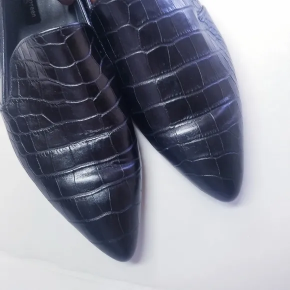 Paul Green | Crocodile Embossed Pointed Toe Loafers. Black 7