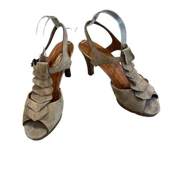 Paul Green Lava T-strap Taupe Suede Ruffle Platform Heels Sandals