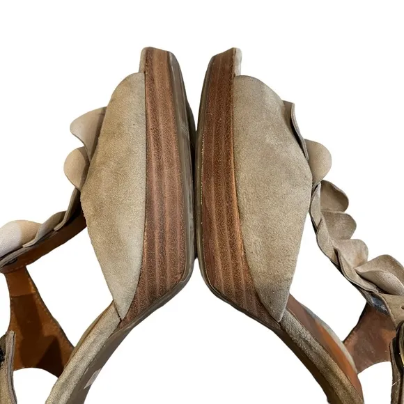 Paul Green Lava T-strap Taupe Suede Ruffle Platform Heels Sandals