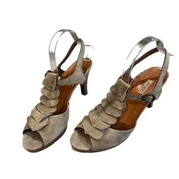 Paul Green Lava T-strap Taupe Suede Ruffle Platform Heels Sandals