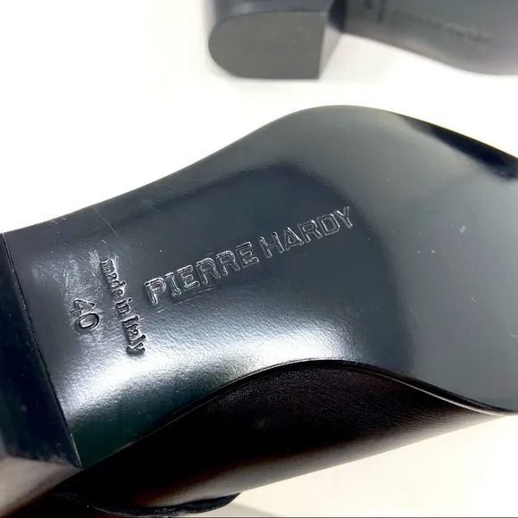 PIERRE HARDY Joni Leather Buckle Loafers