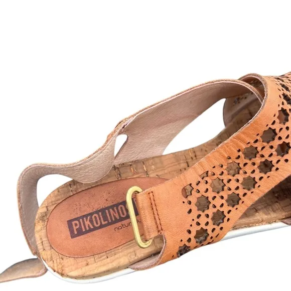 Pikolinos Leather Sandals with adjustable back strap. Size 38/7.5