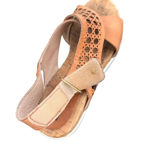 Pikolinos Leather Sandals with adjustable back strap. Size 38/7.5