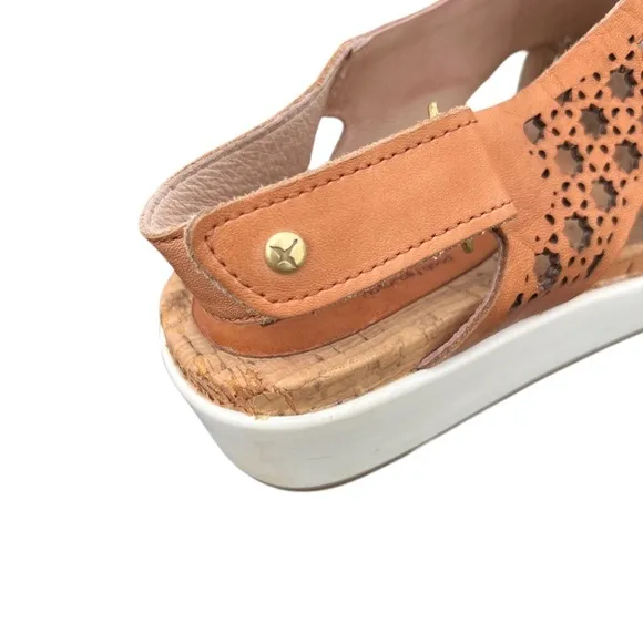 Pikolinos Leather Sandals with adjustable back strap. Size 38/7.5