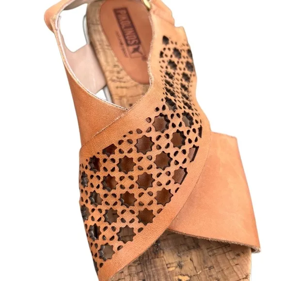 Pikolinos Leather Sandals with adjustable back strap. Size 38/7.5