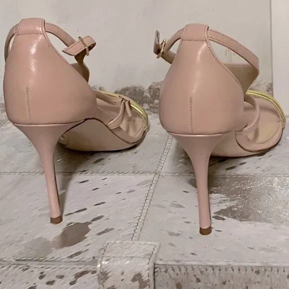 PINK STRAPPY HIGH HEELS STUNNING W/ GOLD ACCENT-MARION PARKE SIZE 8.5 (EU 38.5)