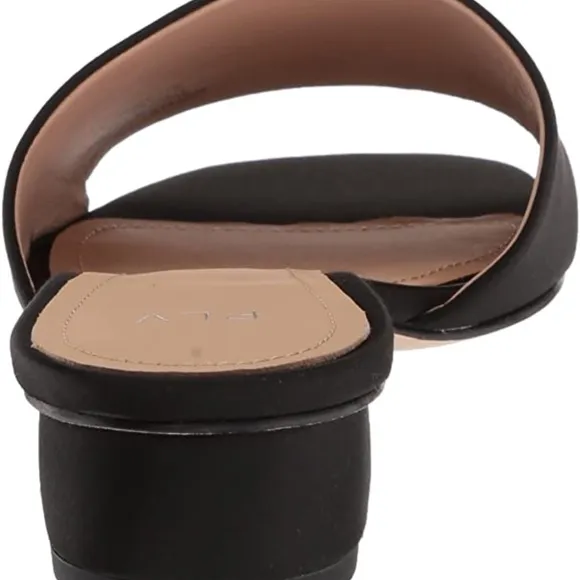 Pour La Victoire Mallory Black Slide Sandal Mules
