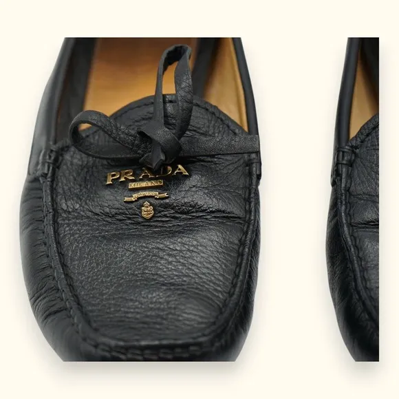 PRADA Women's Shoes Black Leather Driving Loafer with Gold Logo‎ Detail Size 6.5