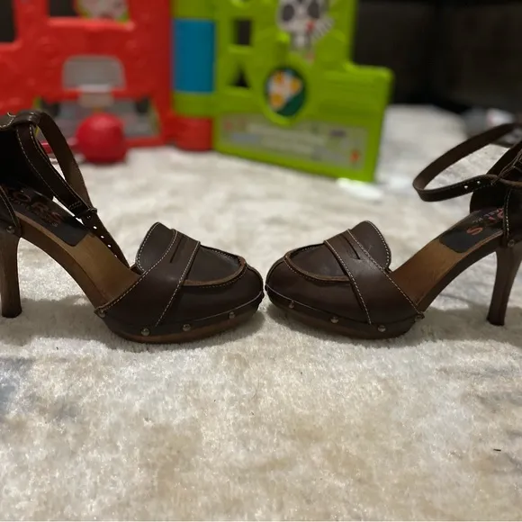 Rare Michael Kors Brown Leather Loafer Heels Made in Italy Size 9