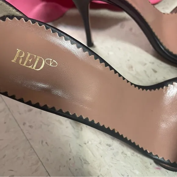 RED VALENTINO GARAVANI Sz 36 (US 5.5) Black Leather Ankle Strap Sandals Bow