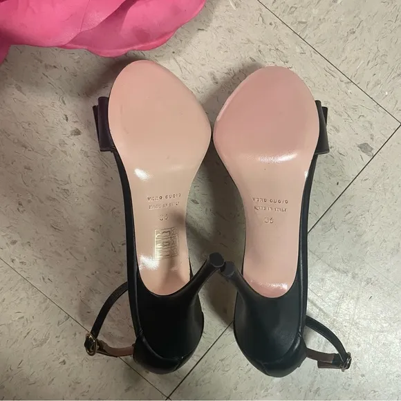 RED VALENTINO GARAVANI Sz 36 (US 5.5) Black Leather Ankle Strap Sandals Bow