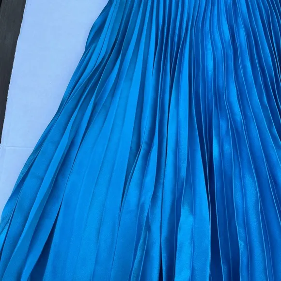 Reiss Alicia Satin Pleated Midi Dress Blue Sz 8 Crossover V-Neck Plunge Neckline
