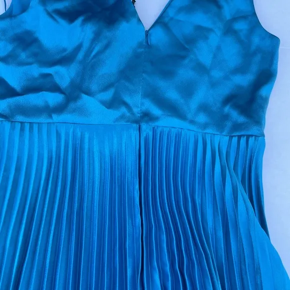 Reiss Alicia Satin Pleated Midi Dress Blue Sz 8 Crossover V-Neck Plunge Neckline
