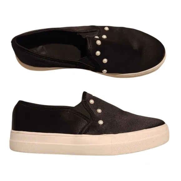 REPORT Aioli Pearl Round Toe Slip-on Sneakers Loafers with Faux Pearls Size 8.5