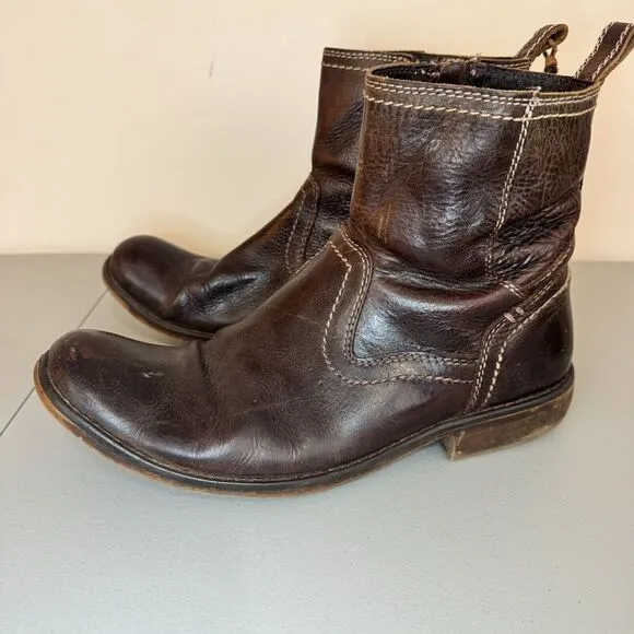 Roan Brown Distressed Leather Harness Pull On Side Zipper Rubber Sole Boots 10.5