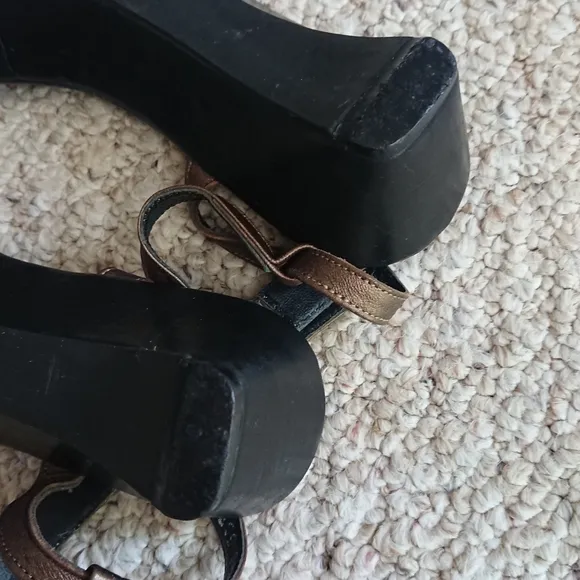 Robert CLERGERIE lambskin leather Bronze SANDALS size 8