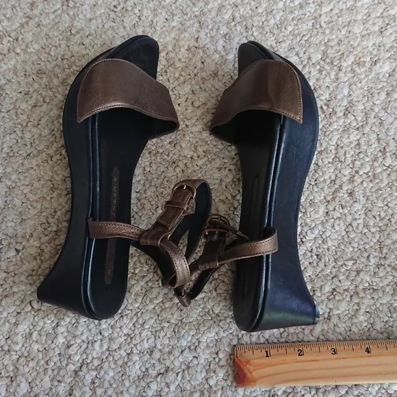 Robert CLERGERIE lambskin leather Bronze SANDALS size 8