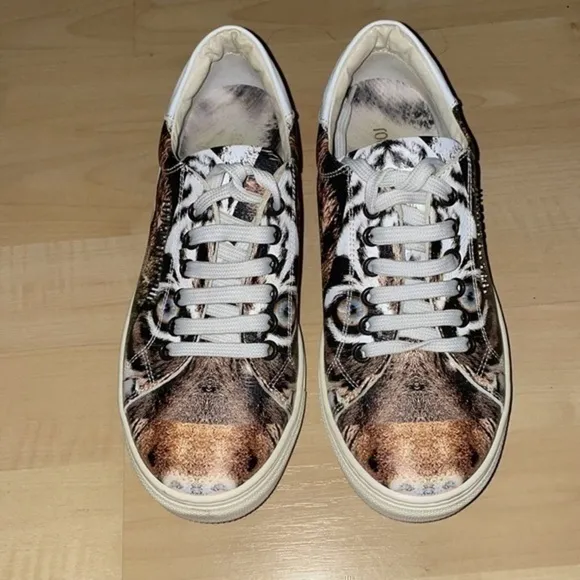 Roberto Cavalli Italy Animal Print Jaguar White Sneakers  Genuine Leather 36