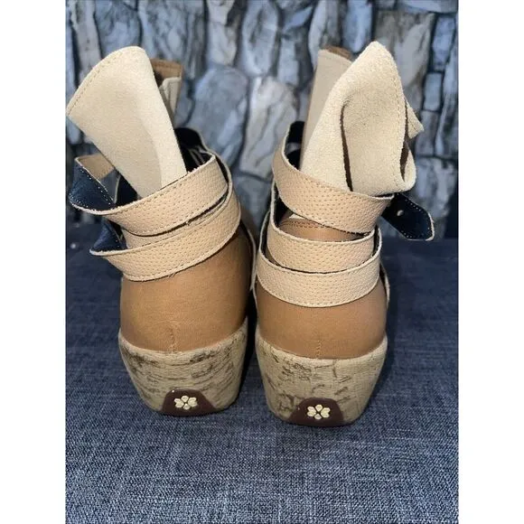 Rocky 4EurSole Motif RKH133 Boots Tan Women's Size 11-11.5 US (Runs Big) EU 42M