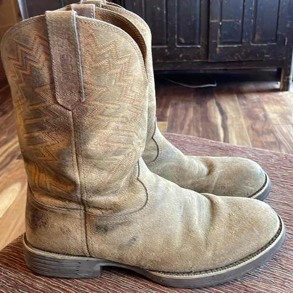 Rocky Men's Brown Pull On Boots. Fair Condition. Size 11M.