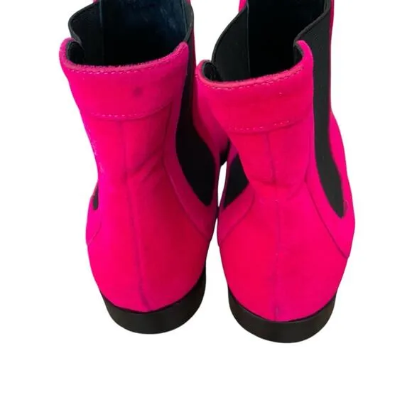 Roger Vivier Pink Pyramide Velvet Chelsea Boots size 36.5 size 6.5