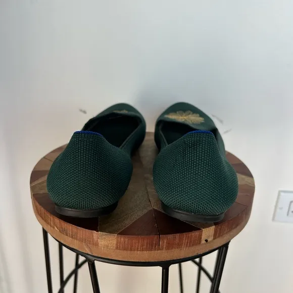 Rothy’s Almond Toe Evergreen Embroidered Loafers in Size 10