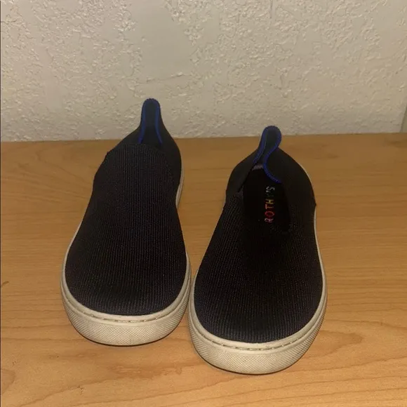 Rothy's Black Slip-On  flats Sneakers size 4 kids