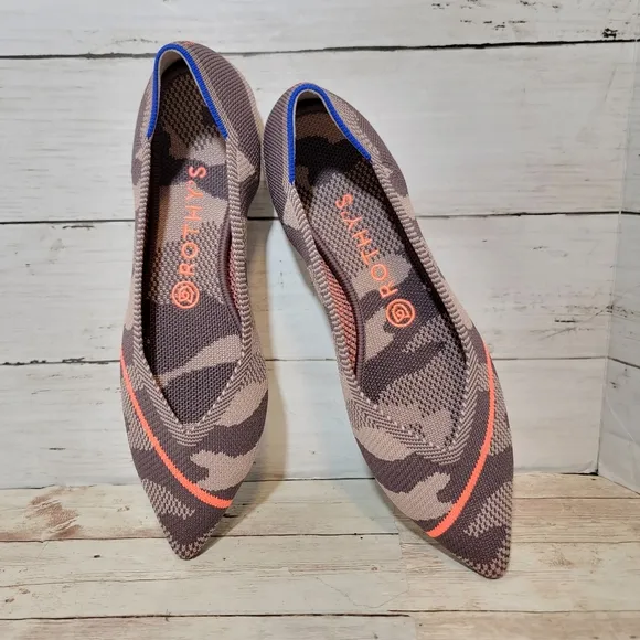 Rothy's NWOB the point in Taupe Camo orange stripe