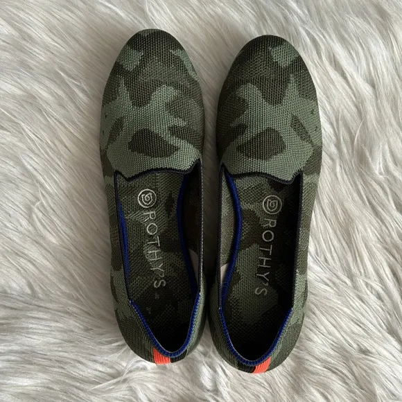 Rothy's Olive Green Camo Round Toe Loafers Size 8