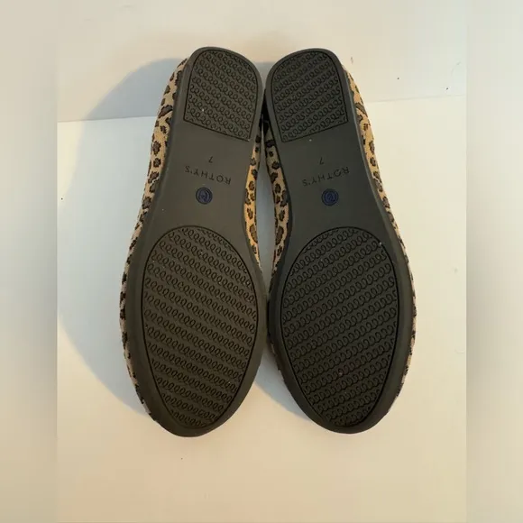 Rothy’s Rounded Toe Leopard Print Slip-Ons Loafers Animal Print. Sz 7.  EUC!