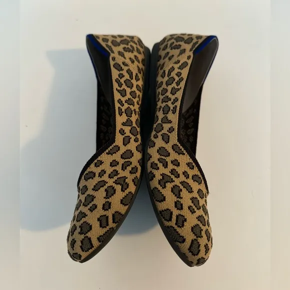 Rothy’s Rounded Toe Leopard Print Slip-Ons Loafers Animal Print. Sz 7.  EUC!