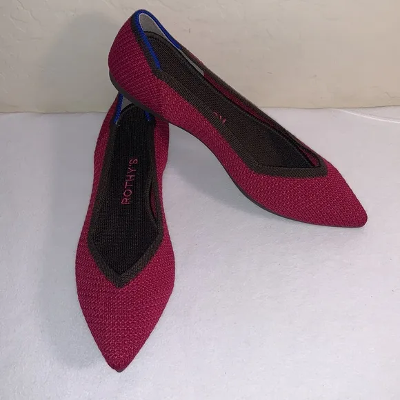 ROTHY’S SIZE 6.5 BRAND NEW AND GORGEOUS THE POINT SLIP ON FLATS