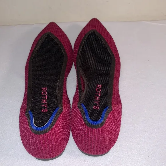 ROTHY’S SIZE 6.5 BRAND NEW AND GORGEOUS THE POINT SLIP ON FLATS