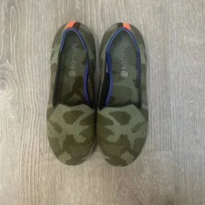 Rothy's The Loafer Olive Camo Printed Knit Fabric Slip On Flats kids size 4
