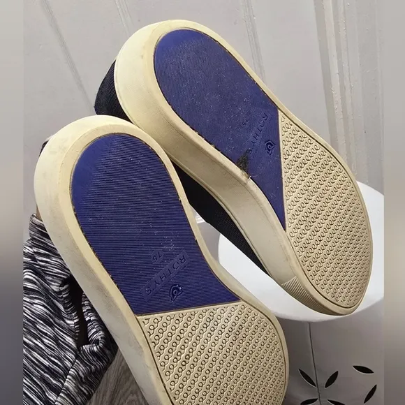 Rothy's The Original Blue Slip On Flats Womens Size 7.5🌴
