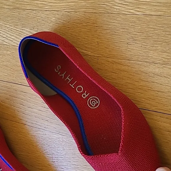 Rothys  the  point slip on flats