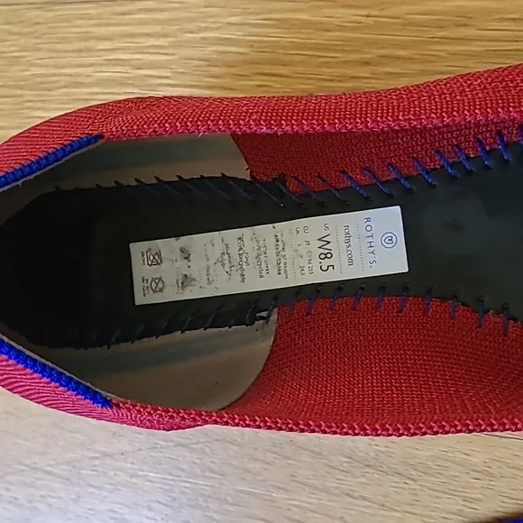 Rothys  the  point slip on flats