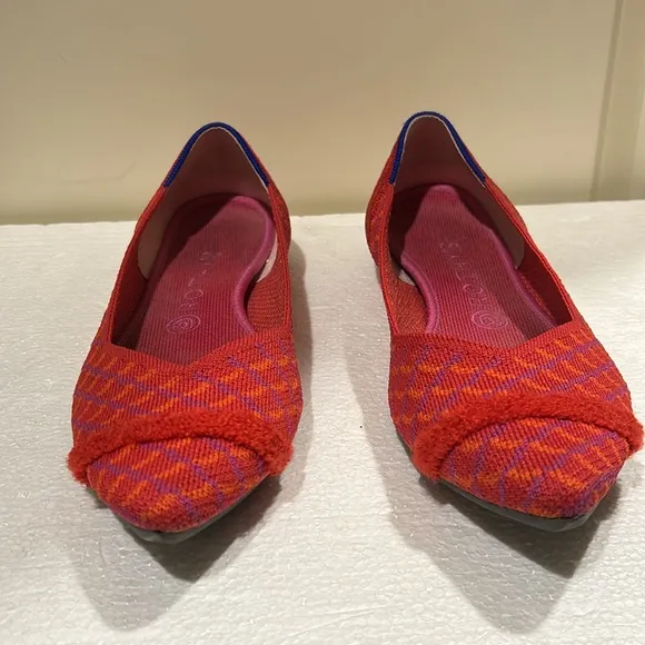 Rothy’s women Rare pattern! The Point Slip On Flats Shoe size 9.5 pinkish coral