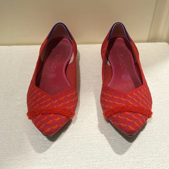 Rothy’s women Rare pattern! The Point Slip On Flats Shoe size 9.5 pinkish coral
