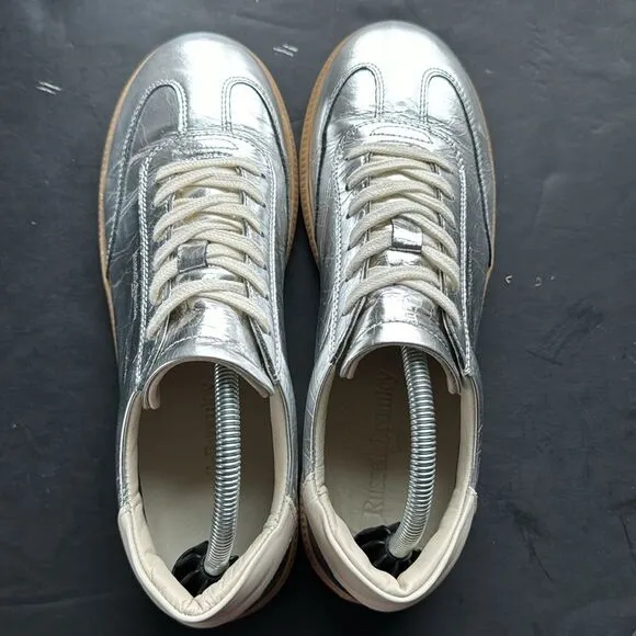 Russell &amp; Bromley Men’s Sz 41 / 7.5 Nordic Thin Sole Trainer Silver Sneakers