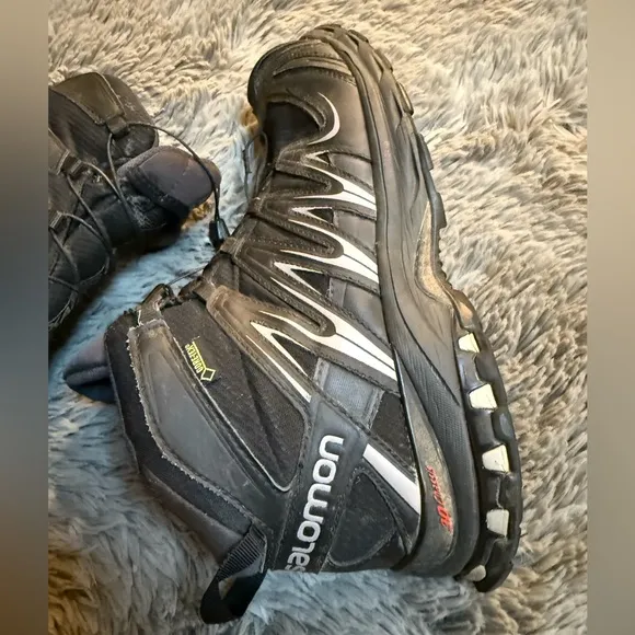 Salomon XA Pro 3D GORE-TEX boots men’s size 9.5