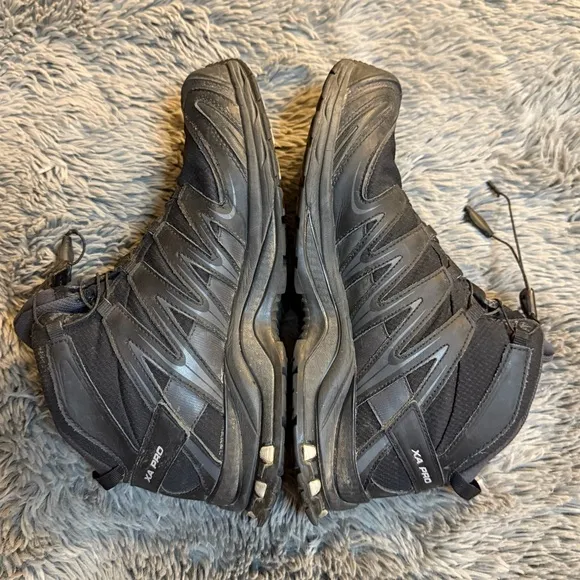 Salomon XA Pro 3D GORE-TEX boots men’s size 9.5