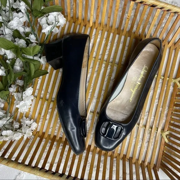 Salvatore Ferragamo Navy Blue Heeled Leather Loafers sz 6